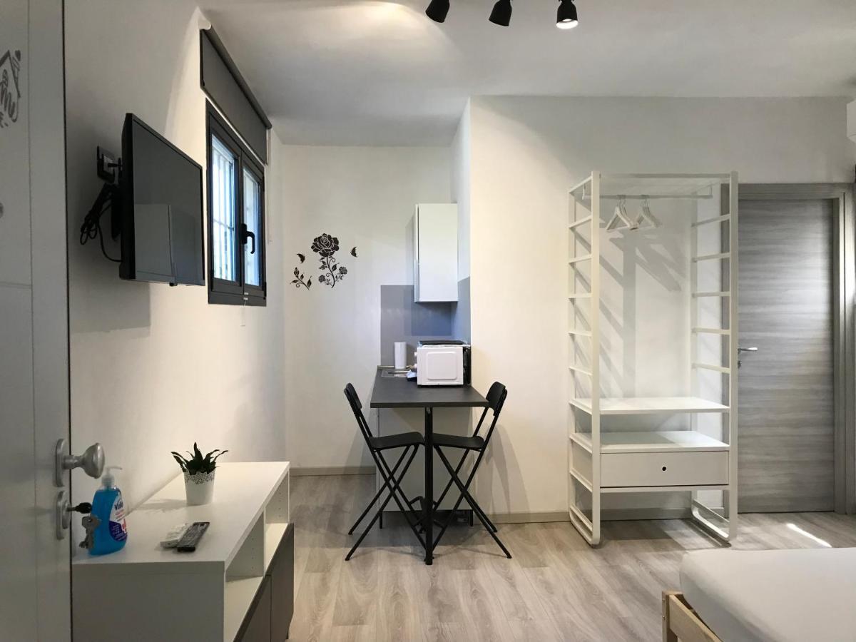 La Rosa App Apartment ลีวอร์โน ภายนอก รูปภาพ